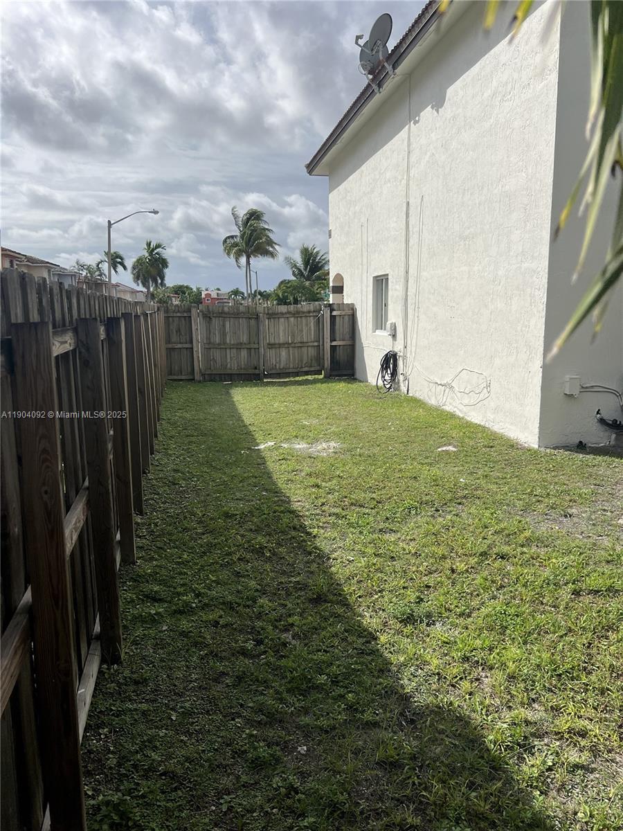 GARDENS OF HOMESTEAD - Residential