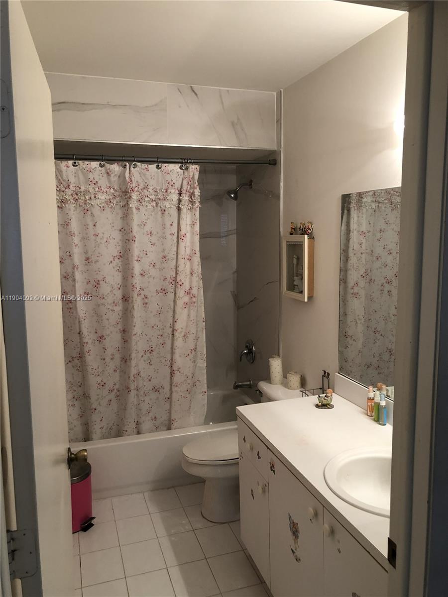 GARDENS OF HOMESTEAD - Residential