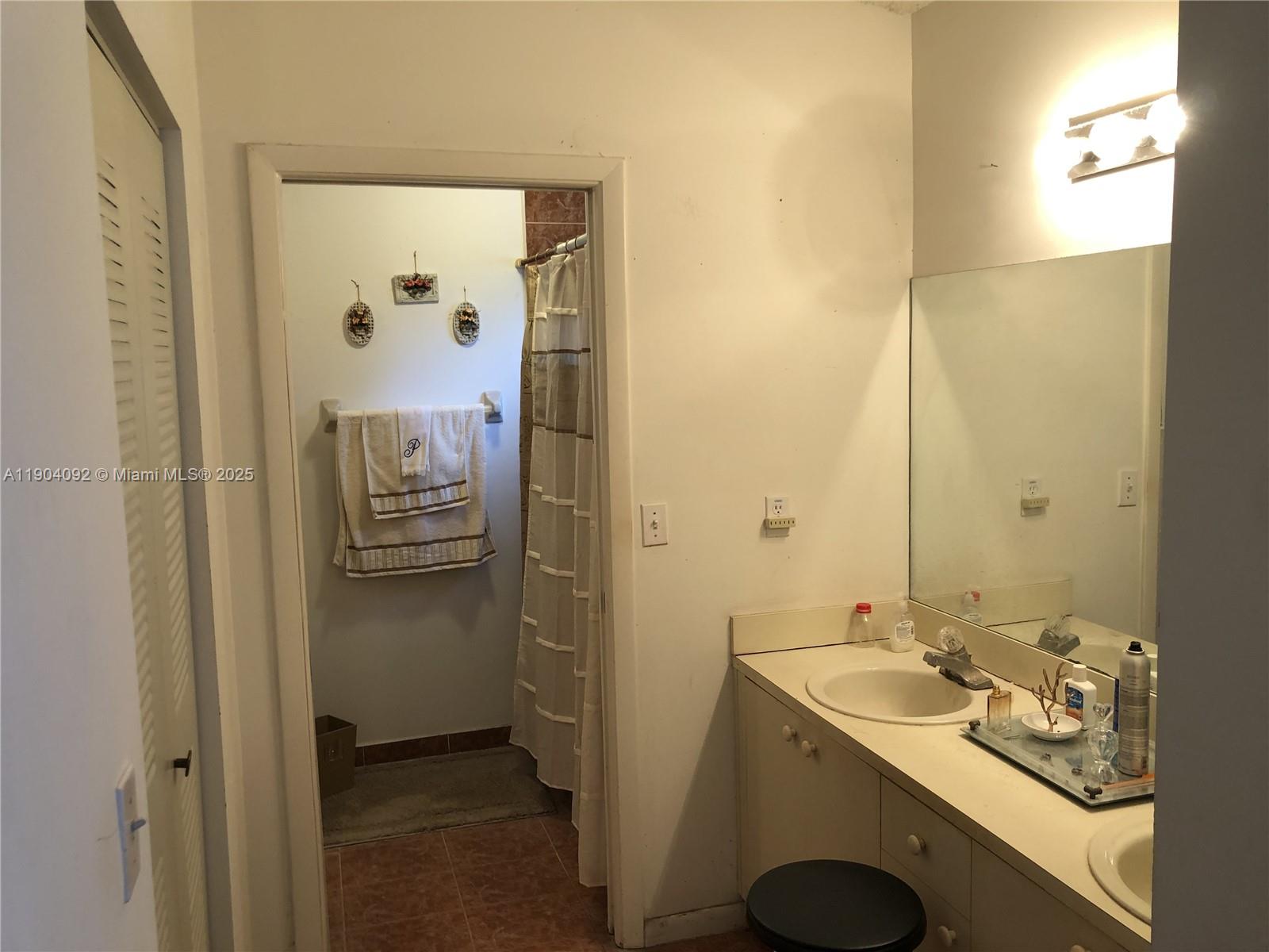 GARDENS OF HOMESTEAD - Residential