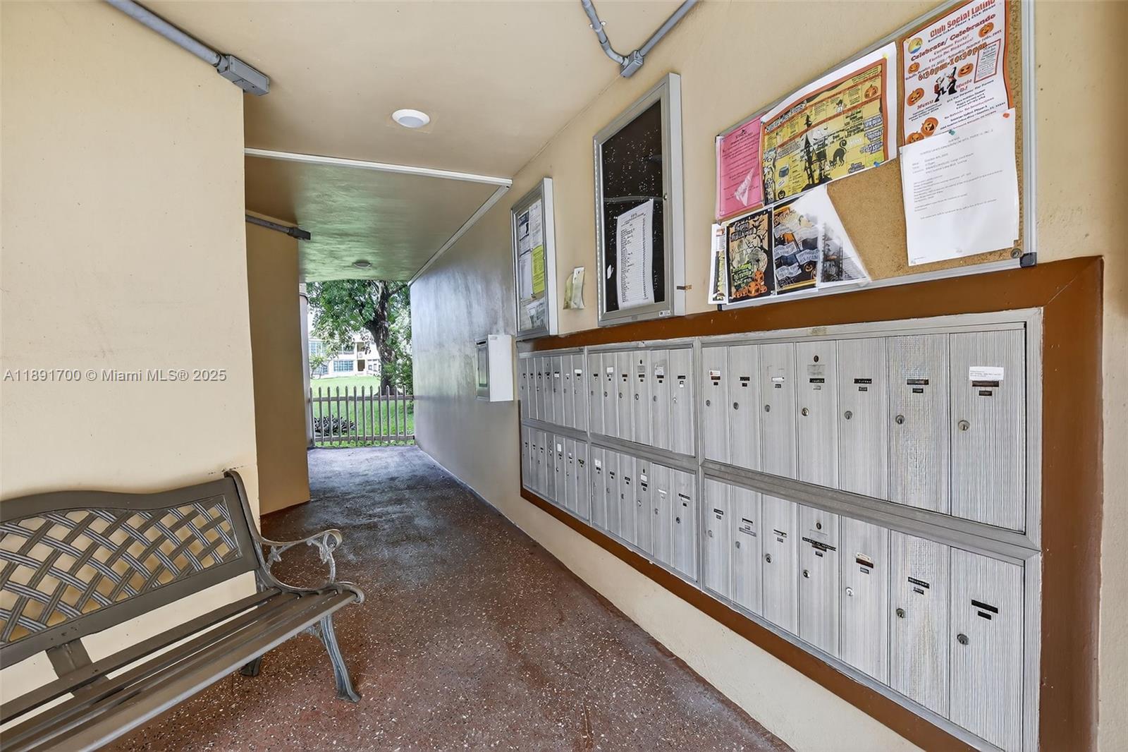 SUNRISE LAKES 90 CONDO - Residential