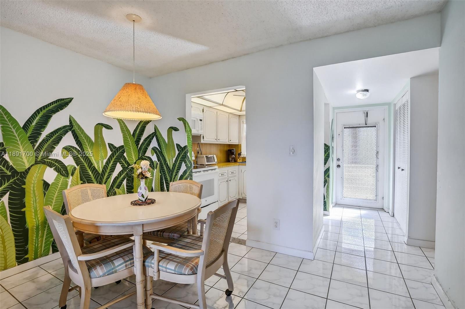 SUNRISE LAKES 90 CONDO - Residential