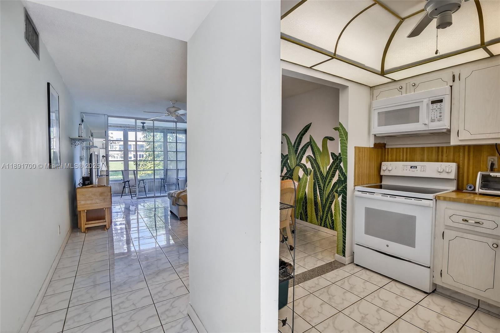 SUNRISE LAKES 90 CONDO - Residential