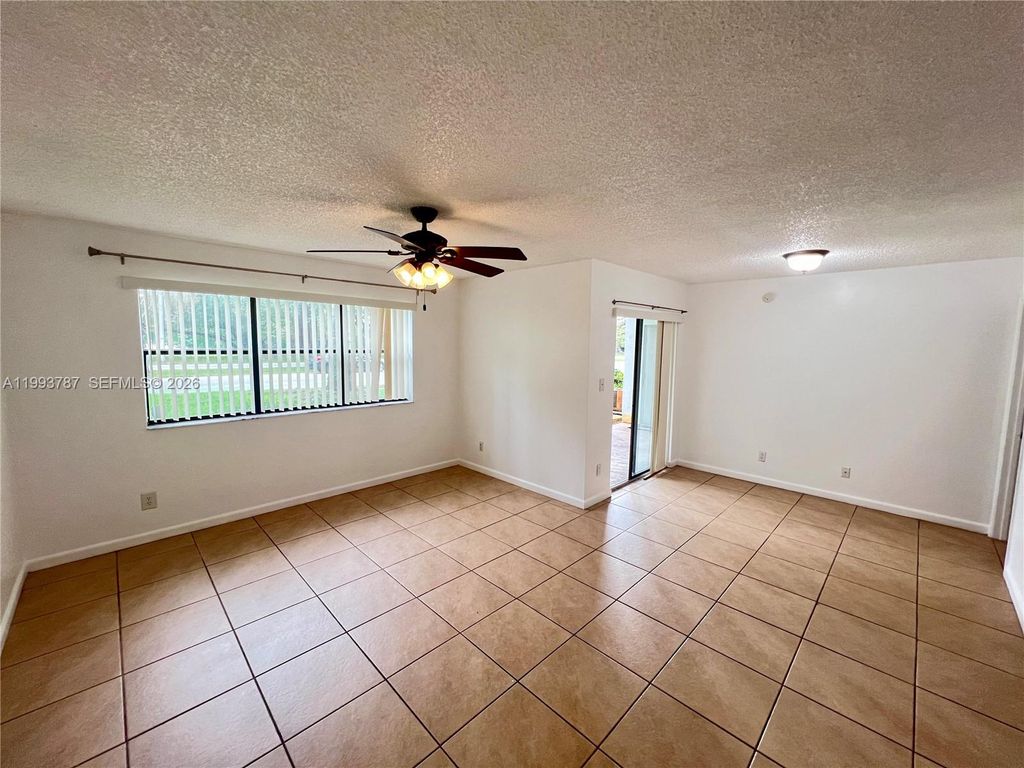 Photo of 530 S Park Rd #15-11, Hollywood, FL 33021 (MLS # A11993787)