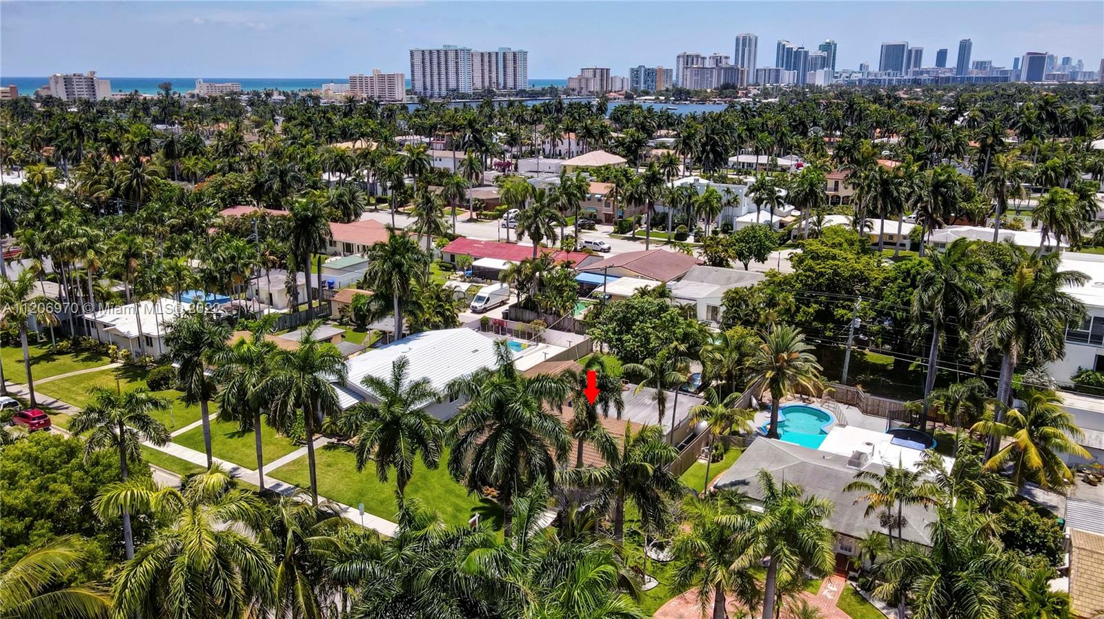 HOLLYWOOD LAKES SEC - Residential