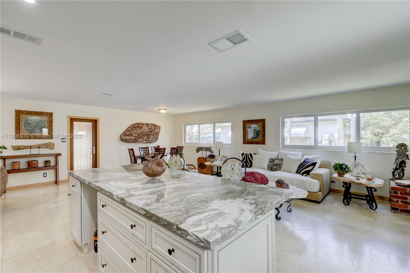 HOLLYWOOD LAKES SEC - Residential