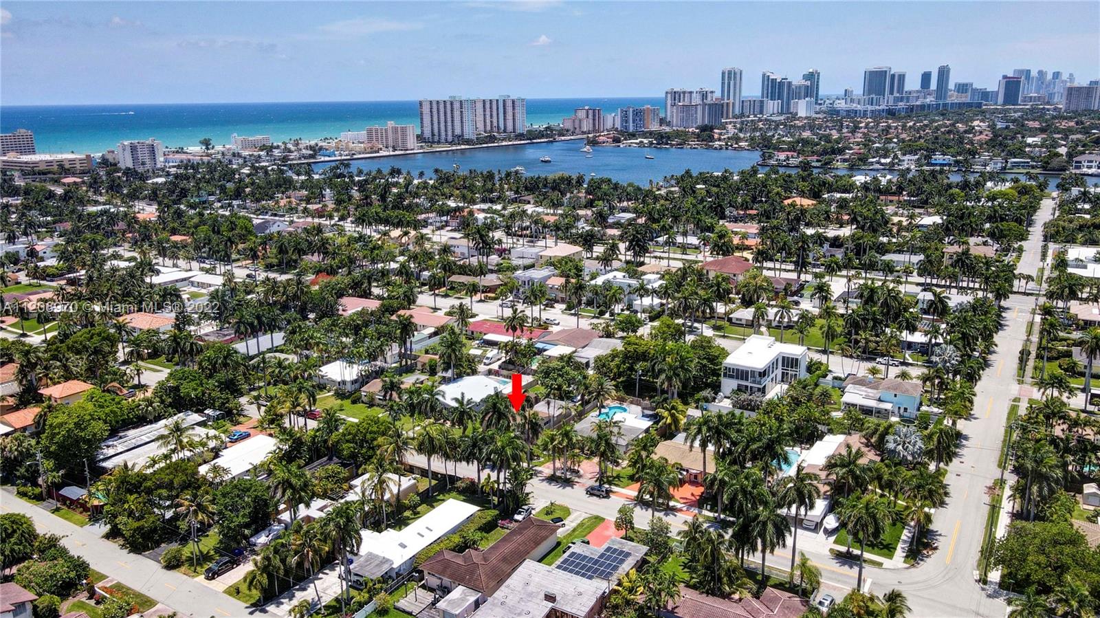 HOLLYWOOD LAKES SEC - Residential