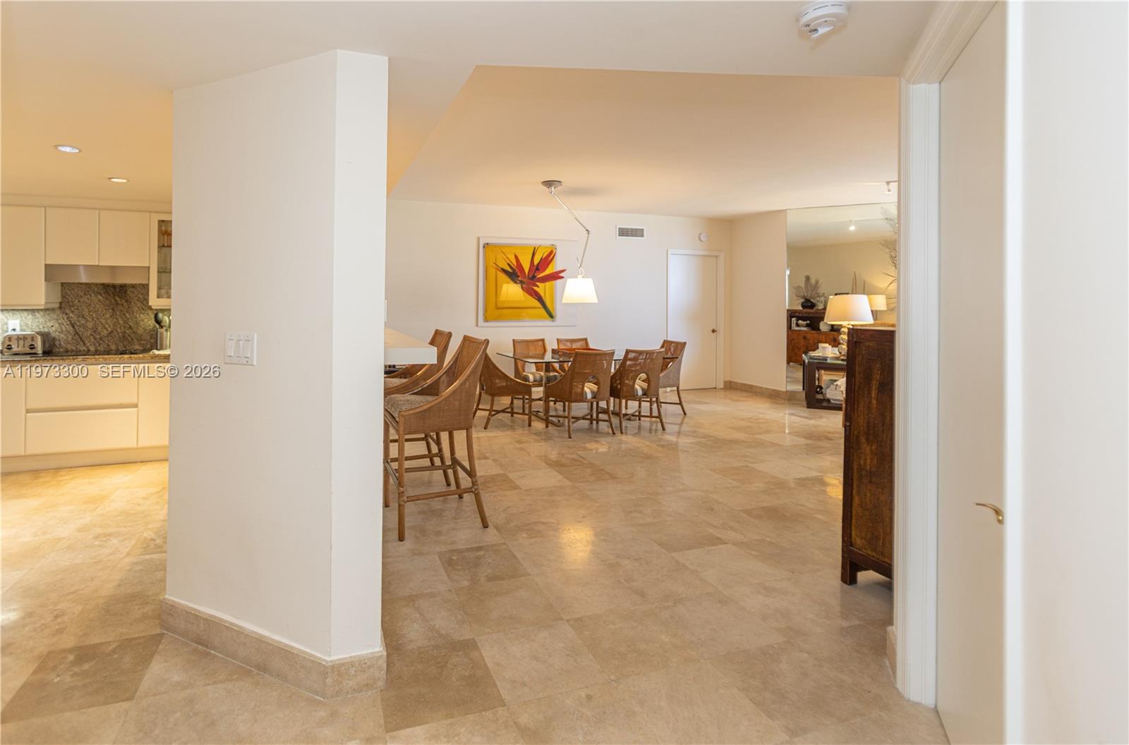 SOLIMAR CONDO - Residential