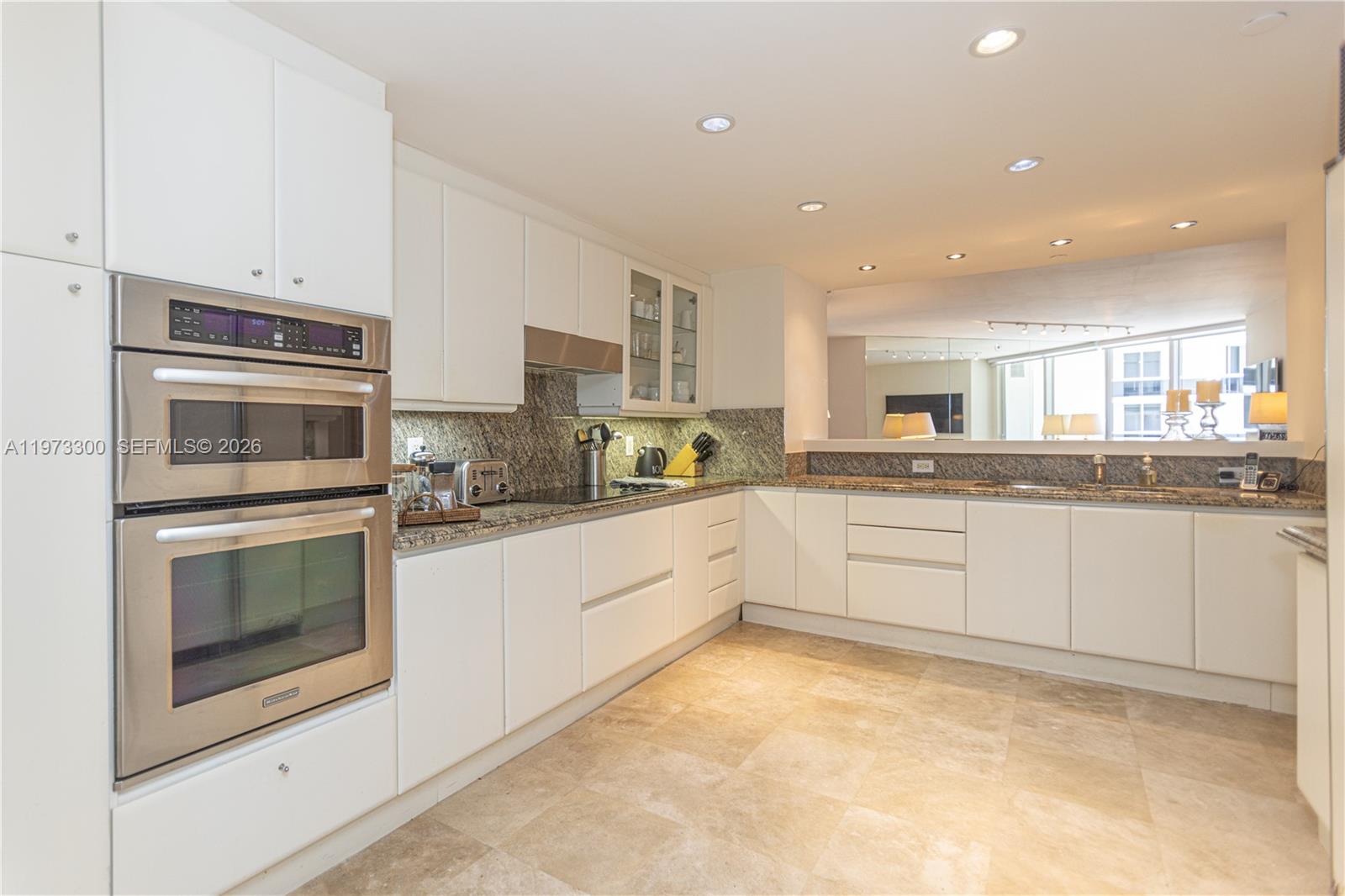 SOLIMAR CONDO - Residential