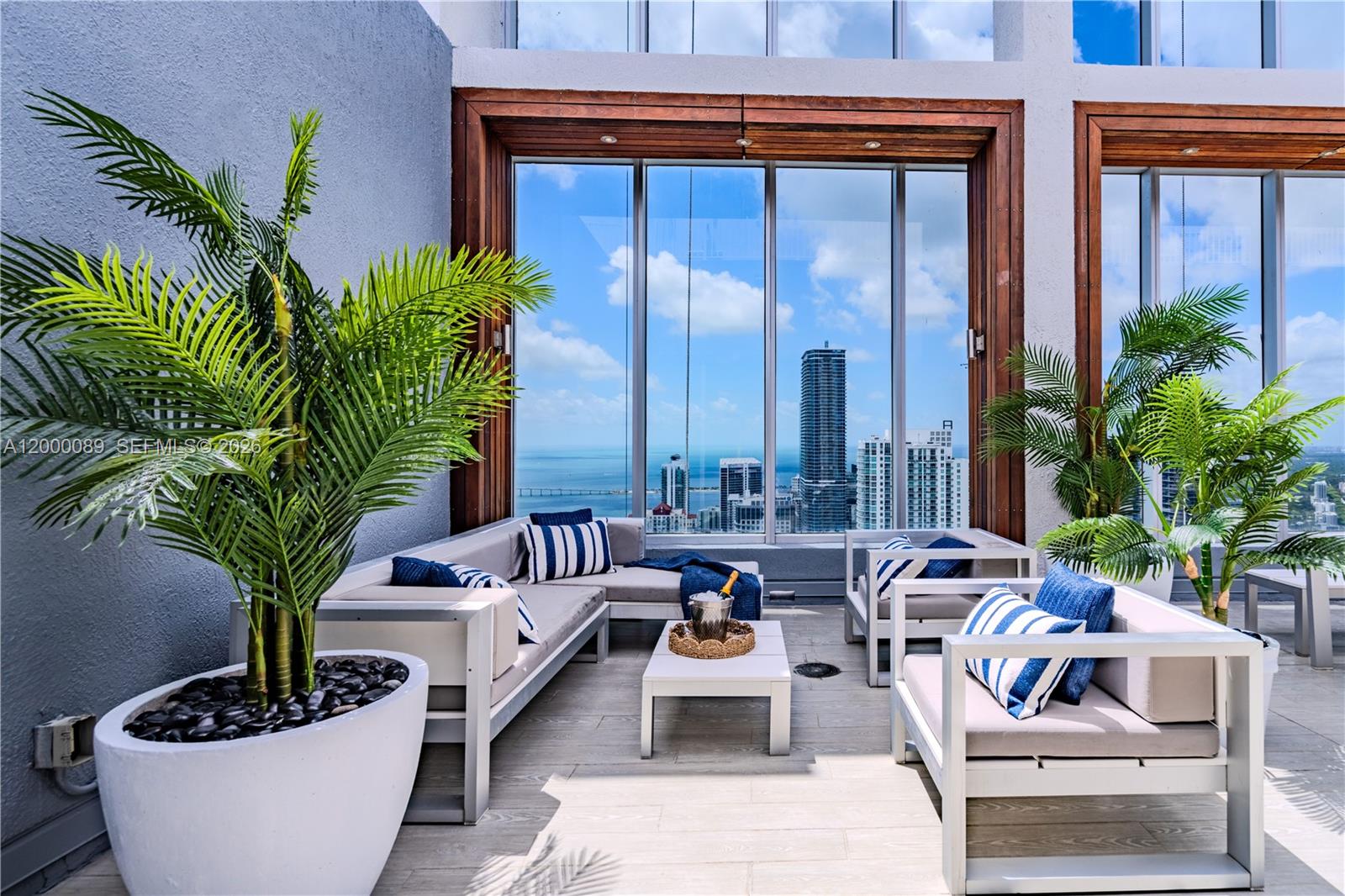 ICON BRICKELL NO TWO - Residential
