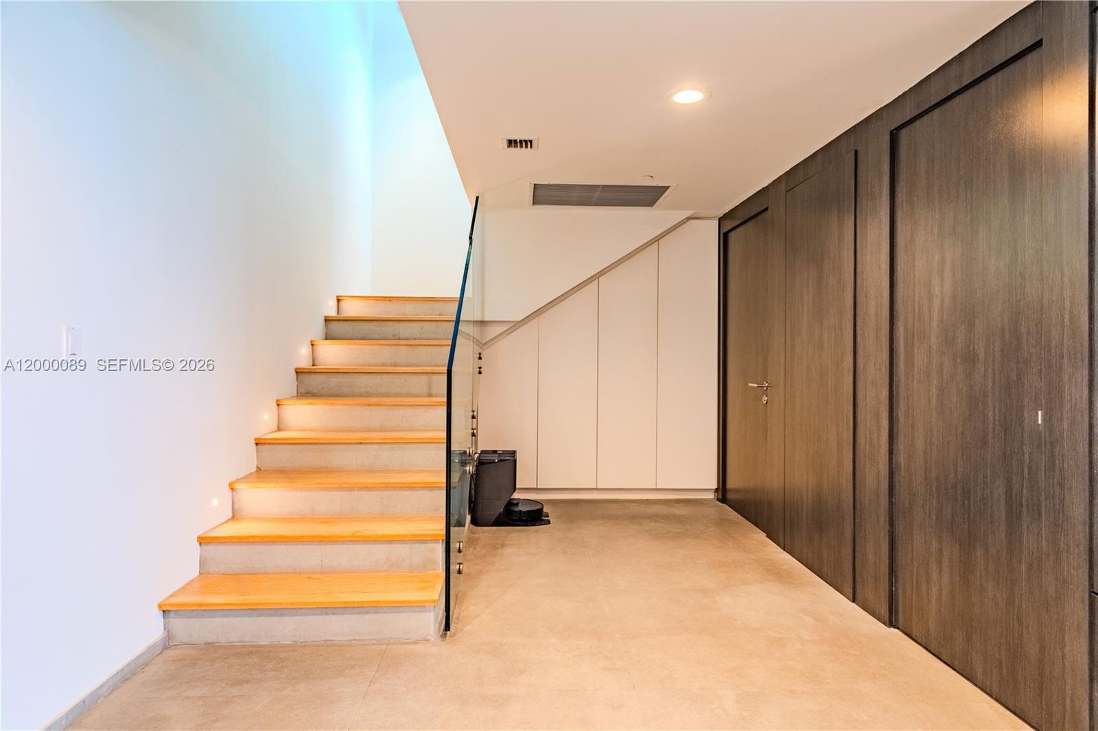 ICON BRICKELL NO TWO - Residential