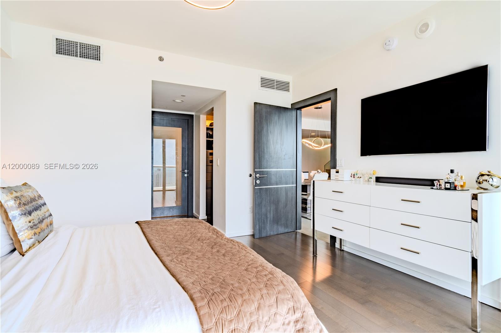 ICON BRICKELL NO TWO - Residential