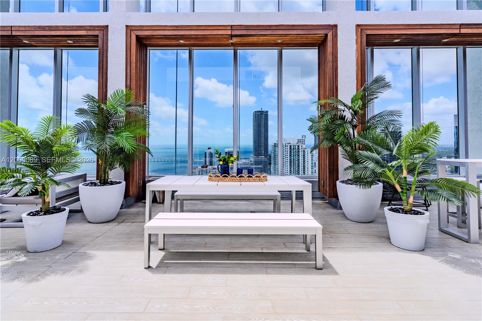 ICON BRICKELL NO TWO - Residential