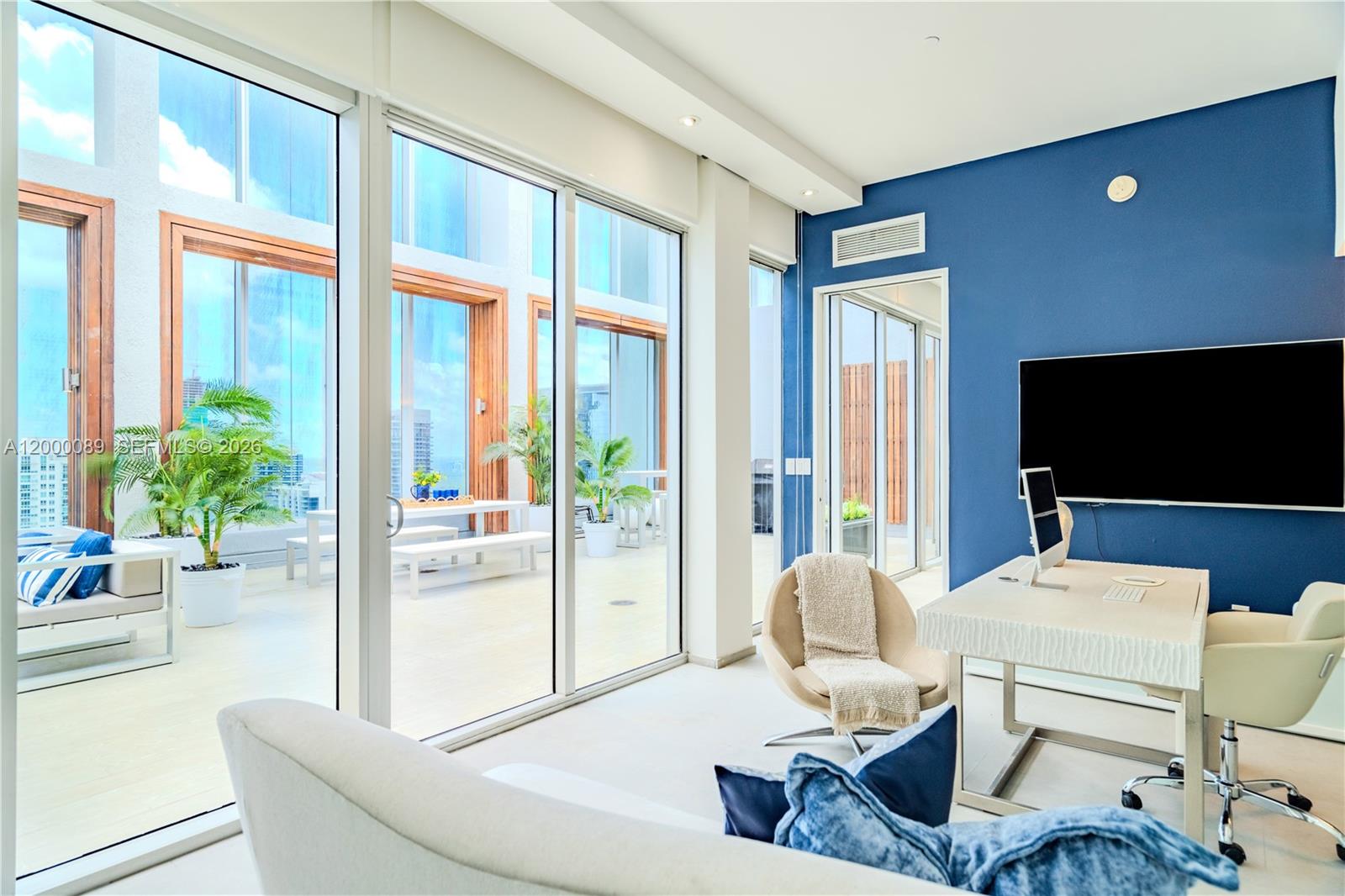 ICON BRICKELL NO TWO - Residential