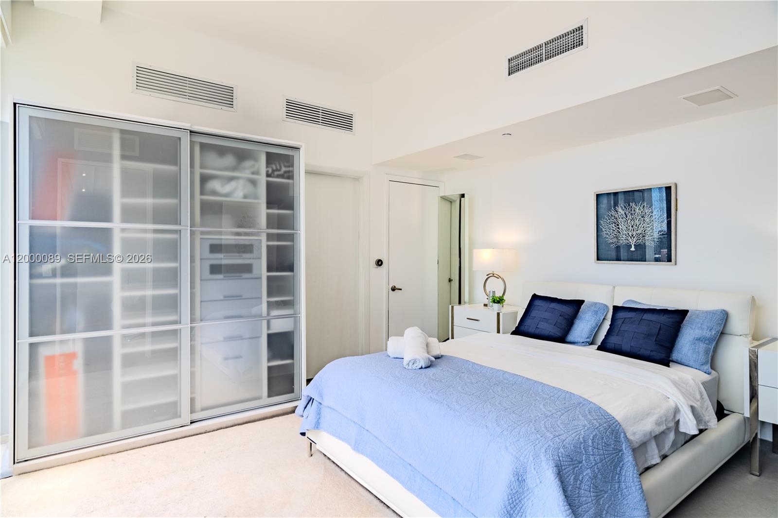 ICON BRICKELL NO TWO - Residential