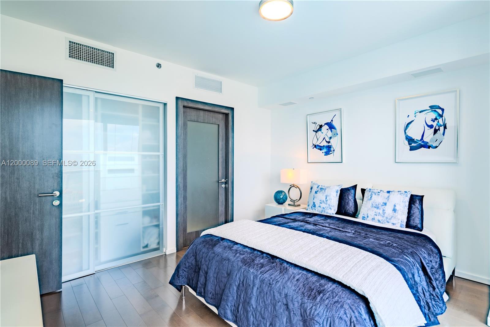 ICON BRICKELL NO TWO - Residential