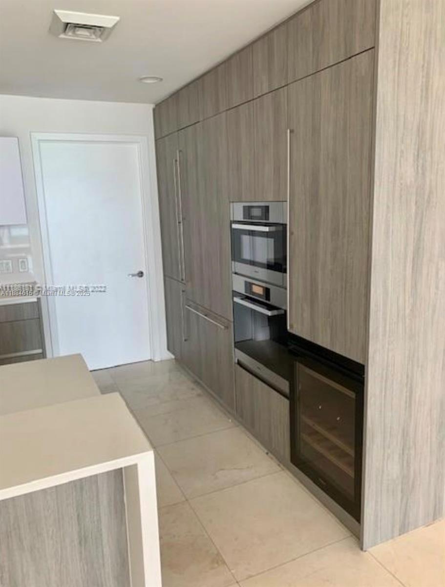 OCEANA KEY BISCAYNE CONDO - Residential Lease