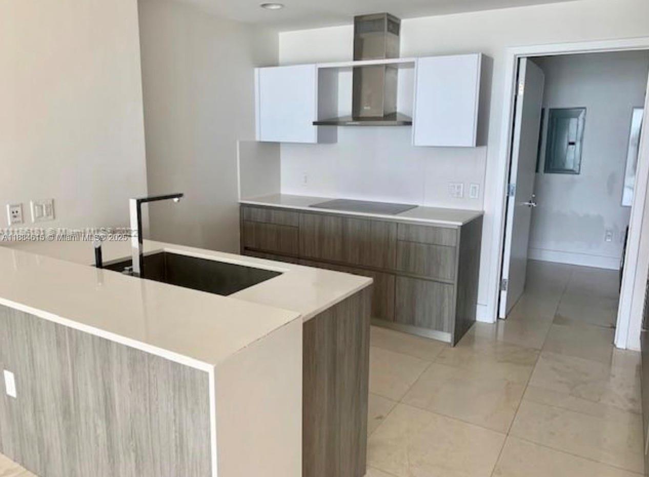 OCEANA KEY BISCAYNE CONDO - Residential Lease