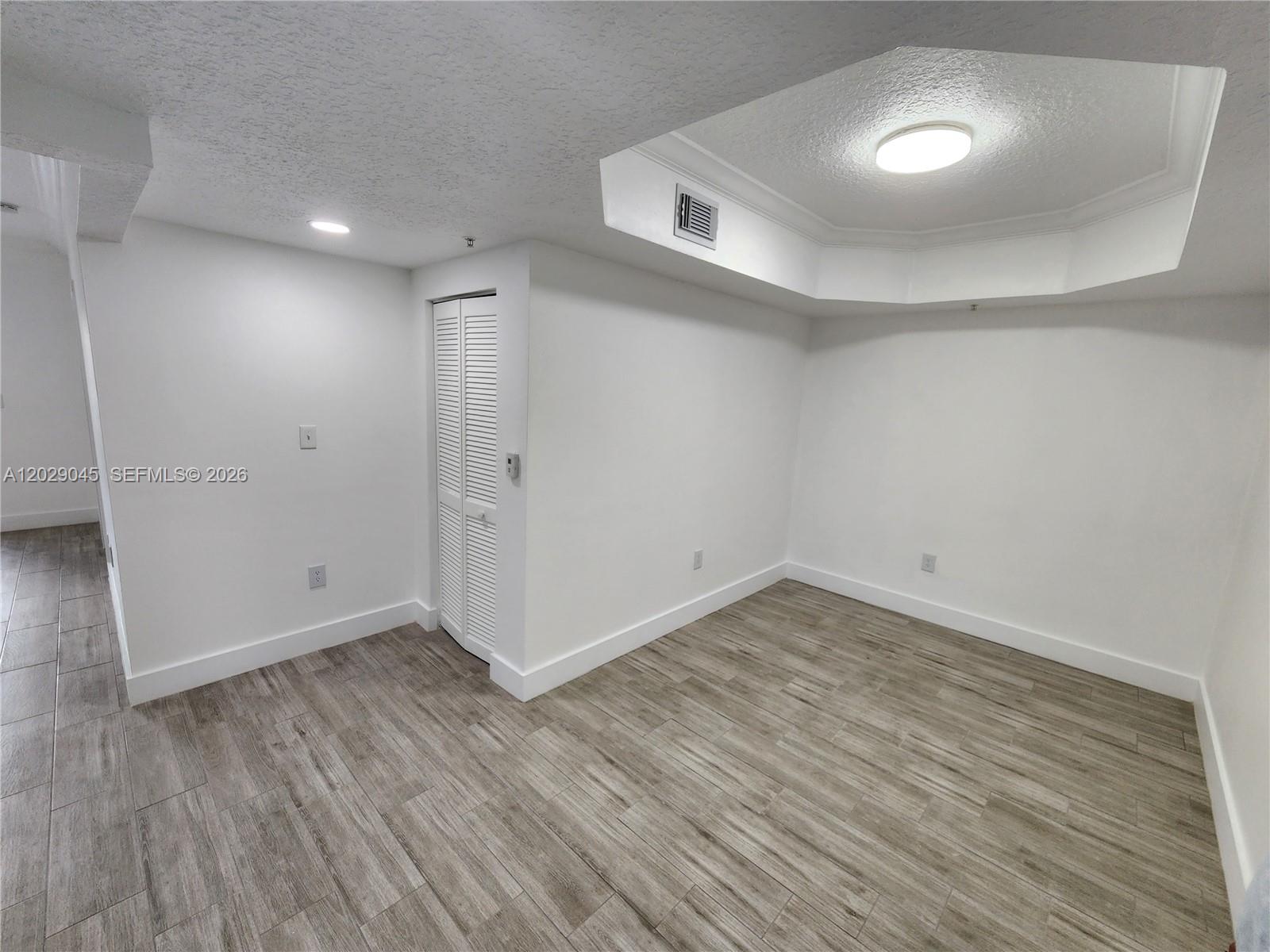 215 SW 117th Ter 14101