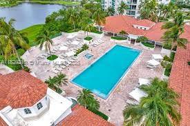 TURNBERRY VILLAGE SO TOWE - Residential