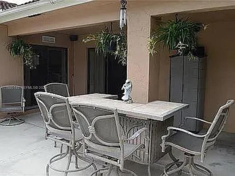 HAWKES BLUFF - Residential