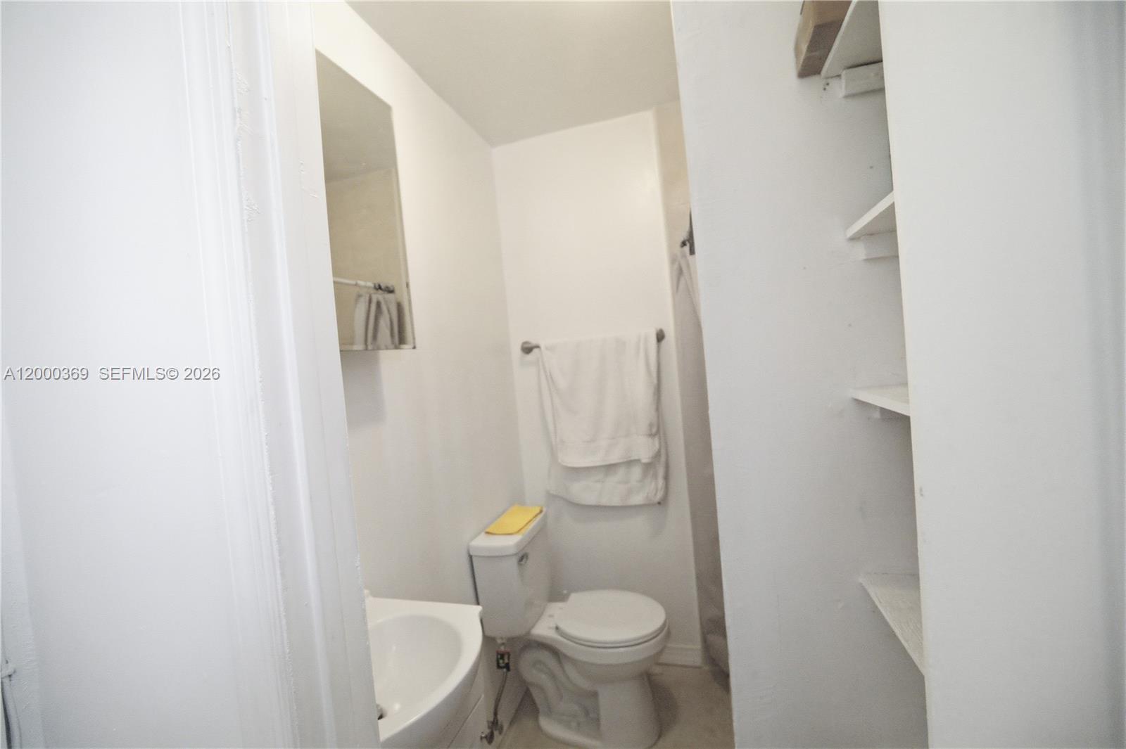 ROSE GLEN SUB 2ND ADDN - Residential Lease