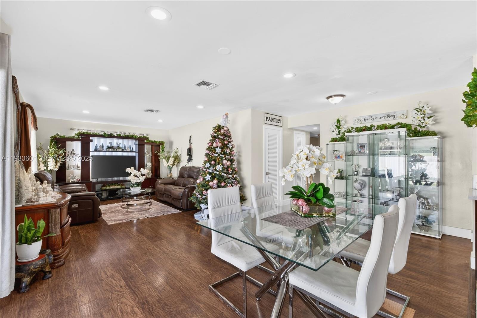 CAROL CITY 4TH ADDN - Residential