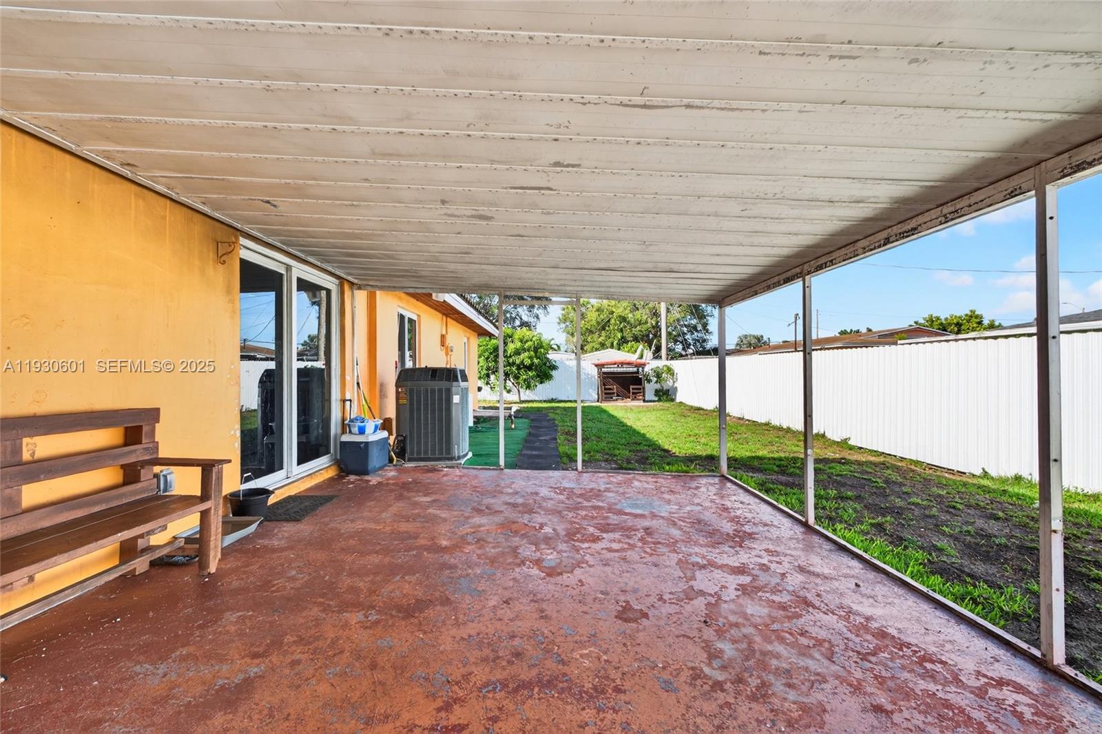 CAROL CITY 4TH ADDN - Residential