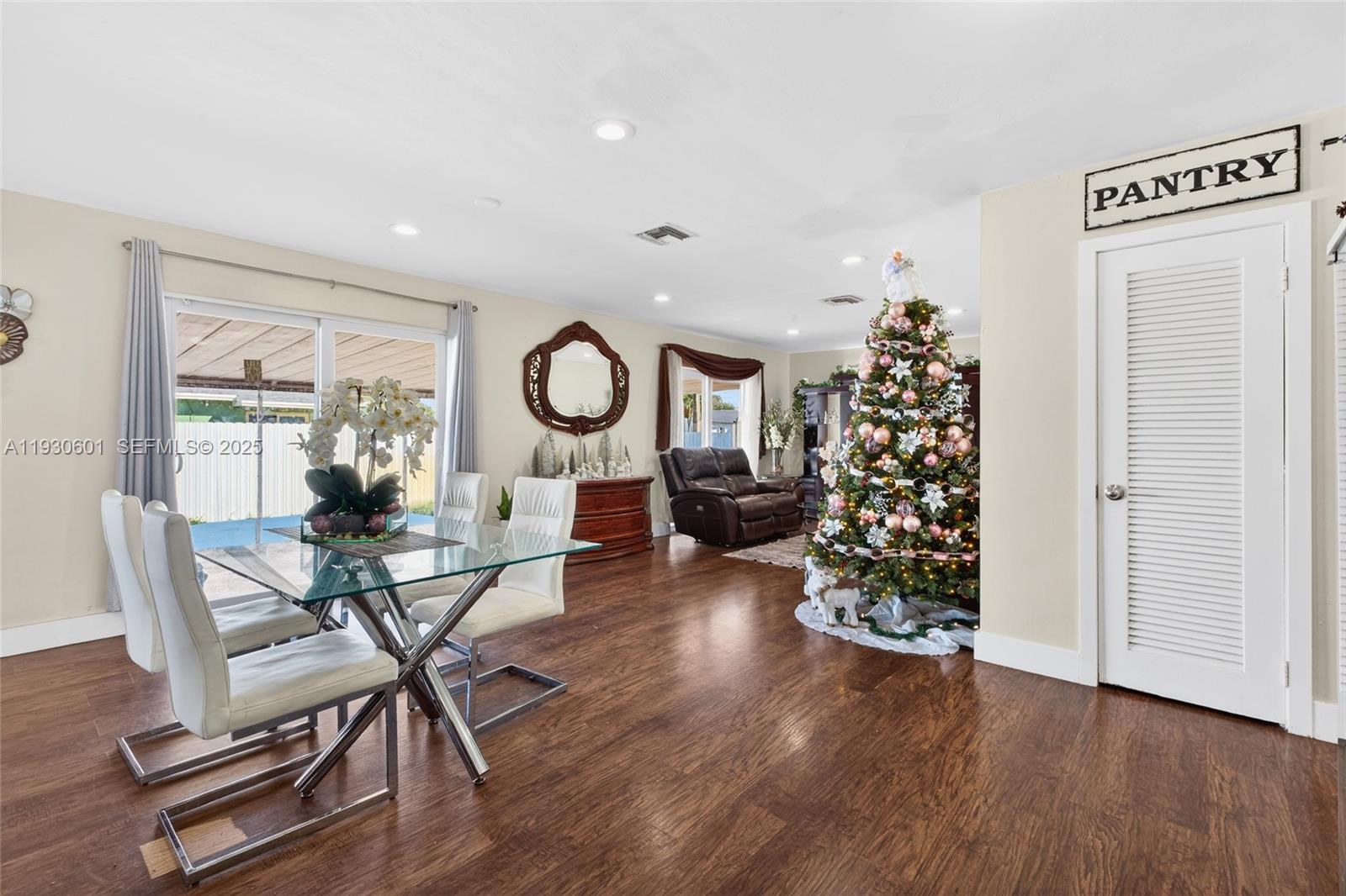 CAROL CITY 4TH ADDN - Residential