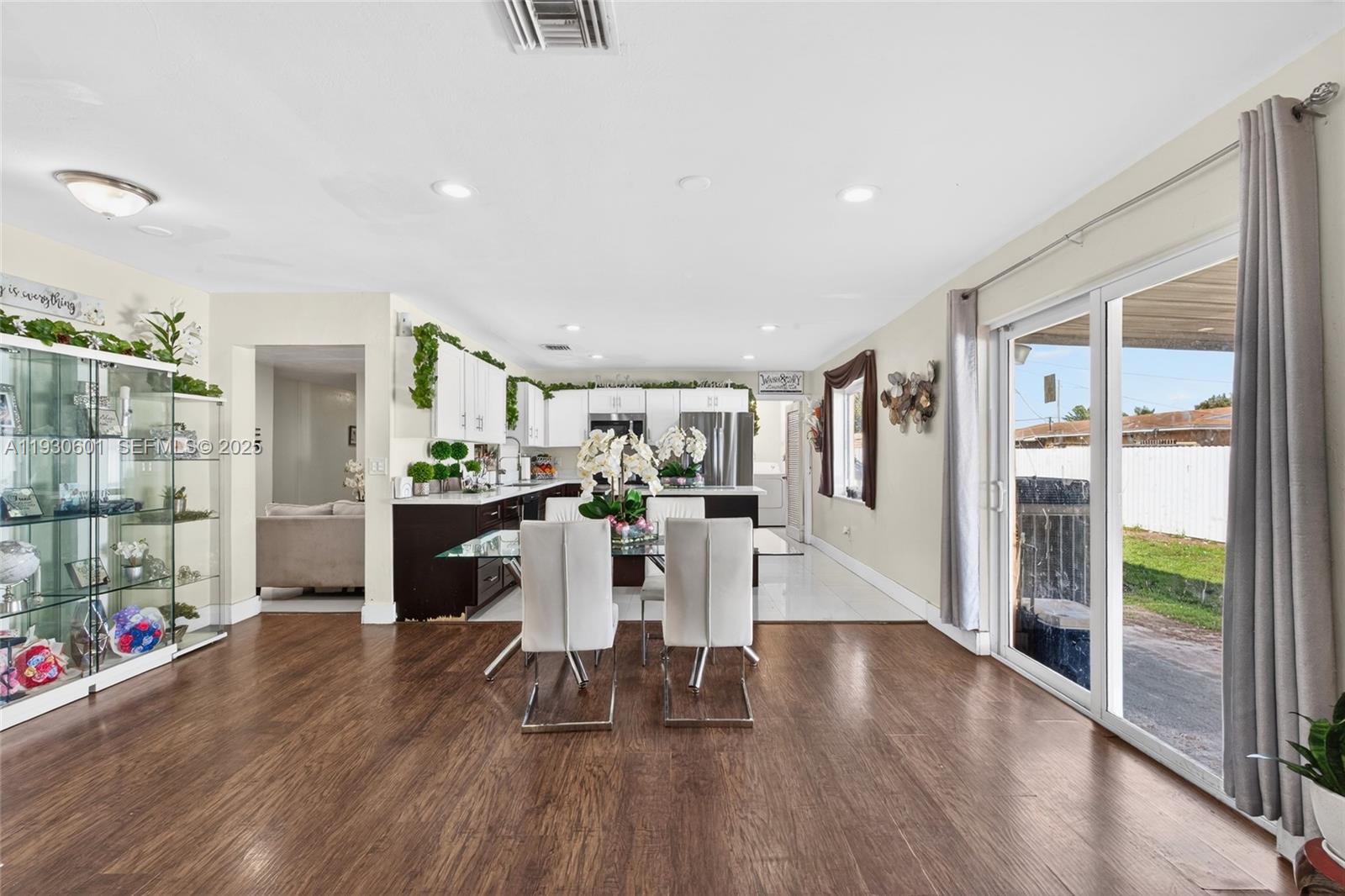 CAROL CITY 4TH ADDN - Residential