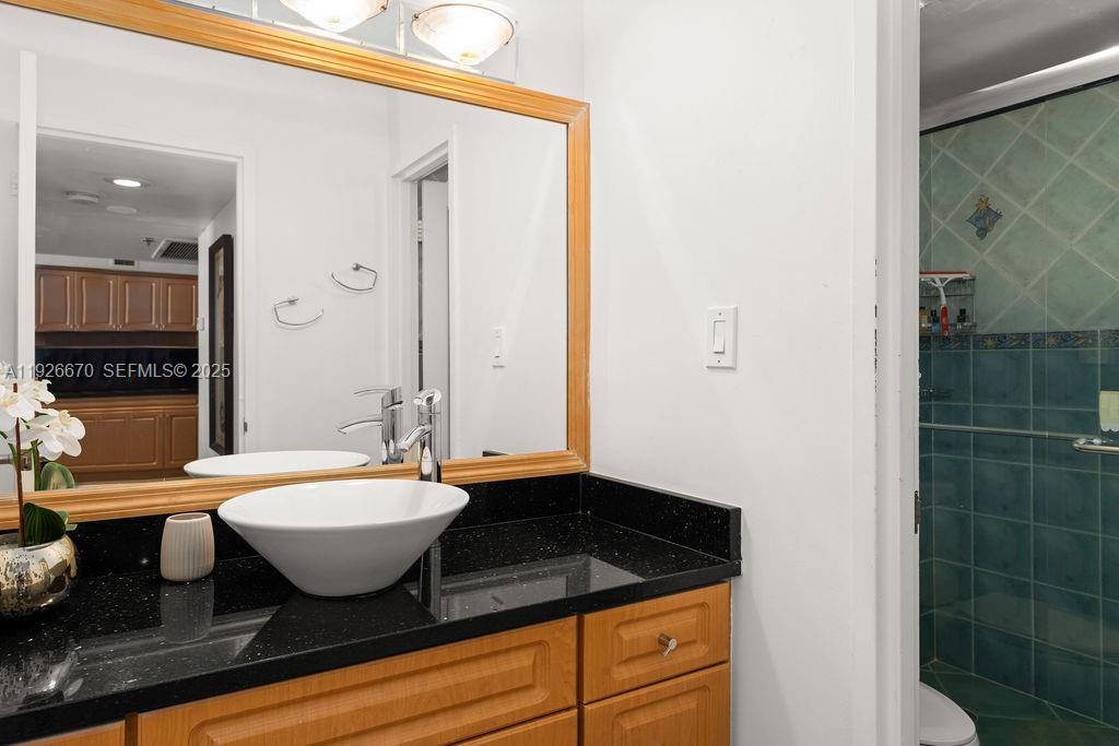 THE DECOPLAGE CONDO - Residential