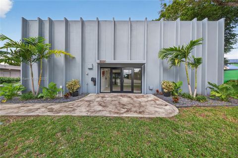 3111 W Mcnab Rd Pompano Beach FL 33069