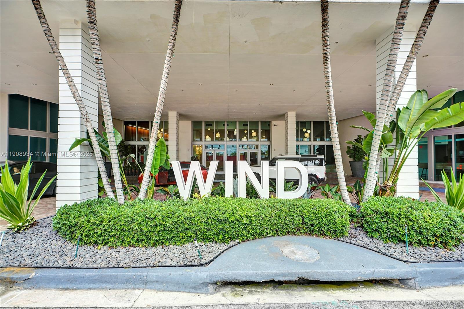 WIND CONDO - Residential Lease
