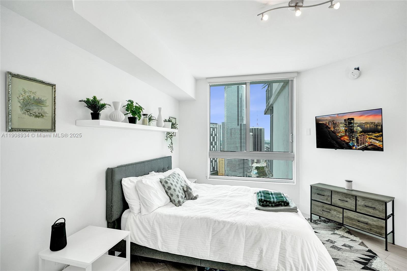 WIND CONDO - Residential Lease