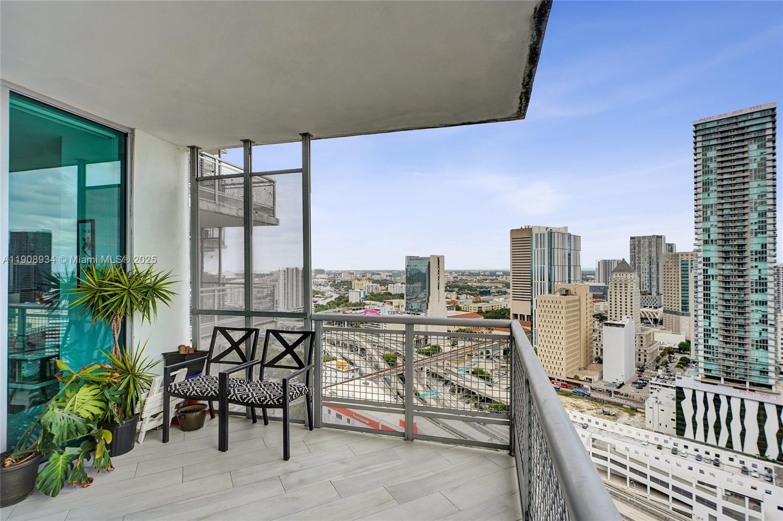 WIND CONDO - Residential Lease