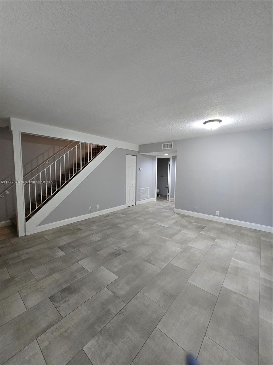 PINES OF CORAL SPRINGS CO - Residential Lease