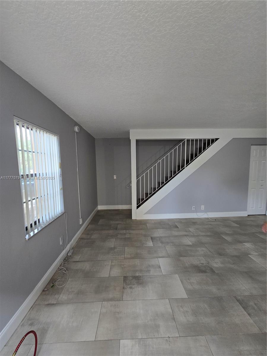 PINES OF CORAL SPRINGS CO - Residential Lease