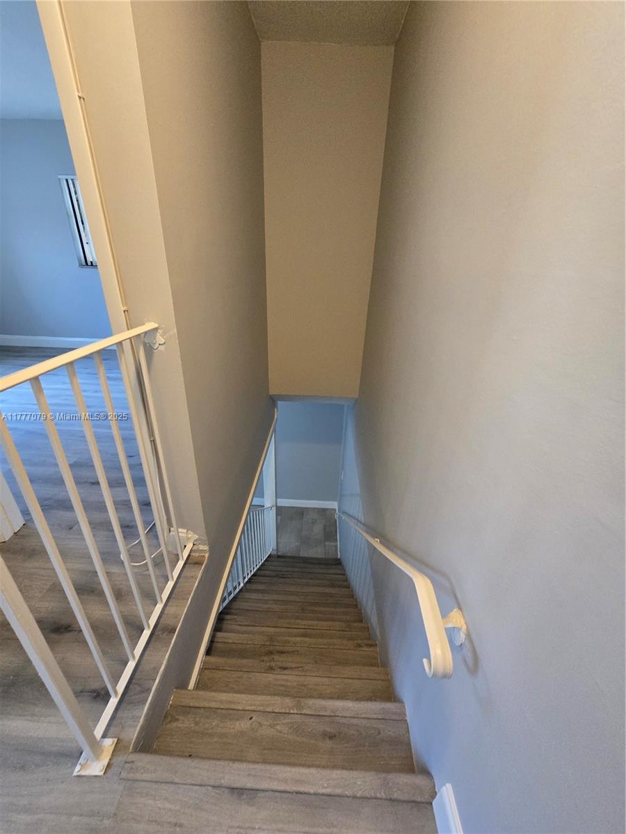 PINES OF CORAL SPRINGS CO - Residential Lease