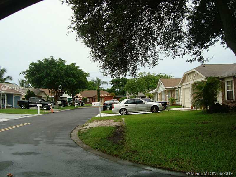 BOCA HEIGHTS PATIO HOMES - Residential Lease