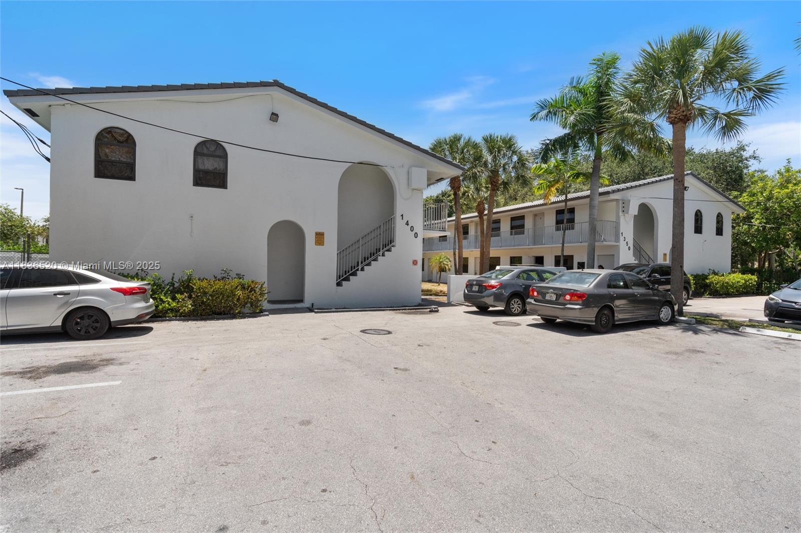 1350 NE 5th Ter 3