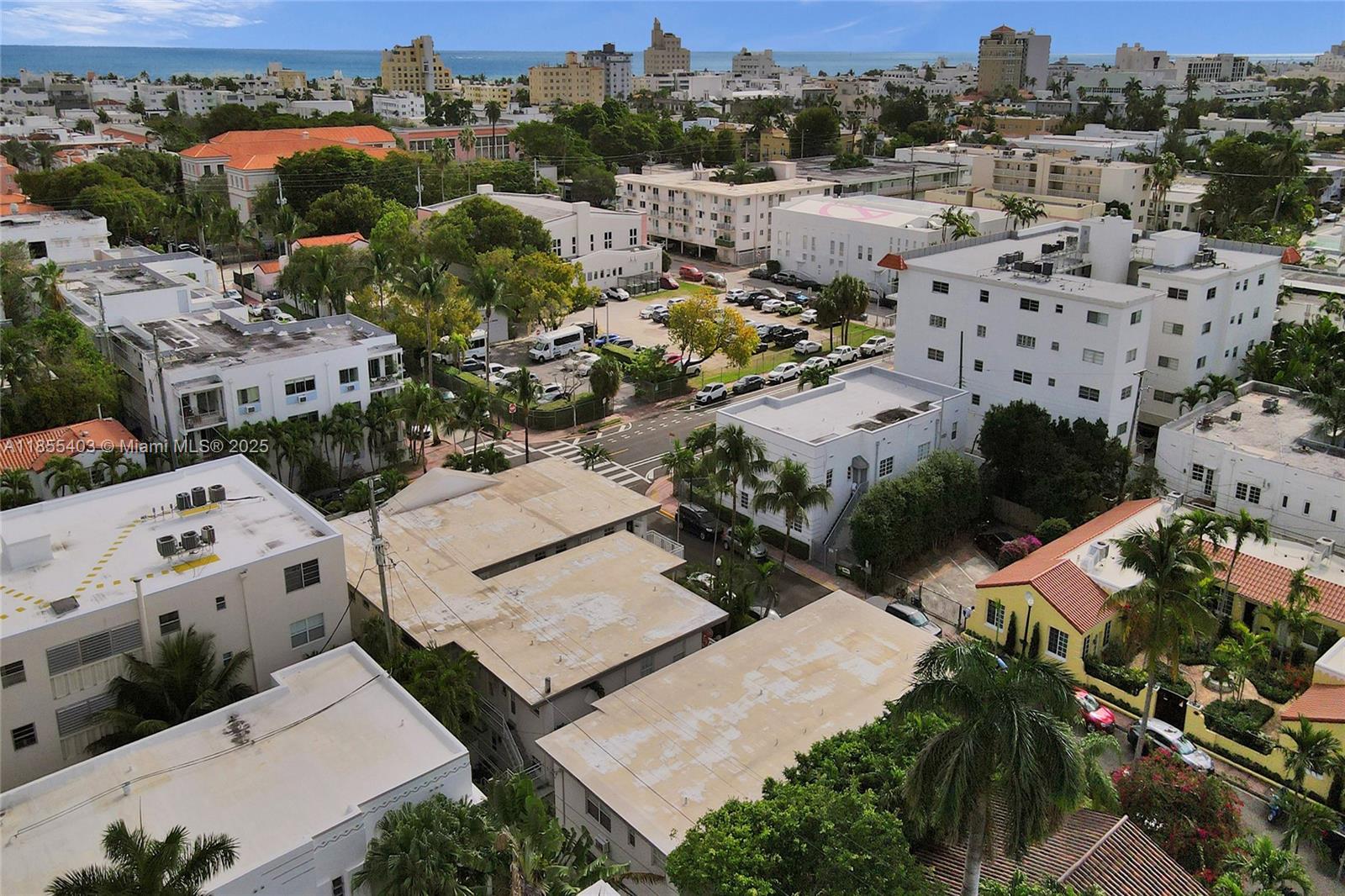 ESPANOLA WAY VILLAS CONDO - Residential