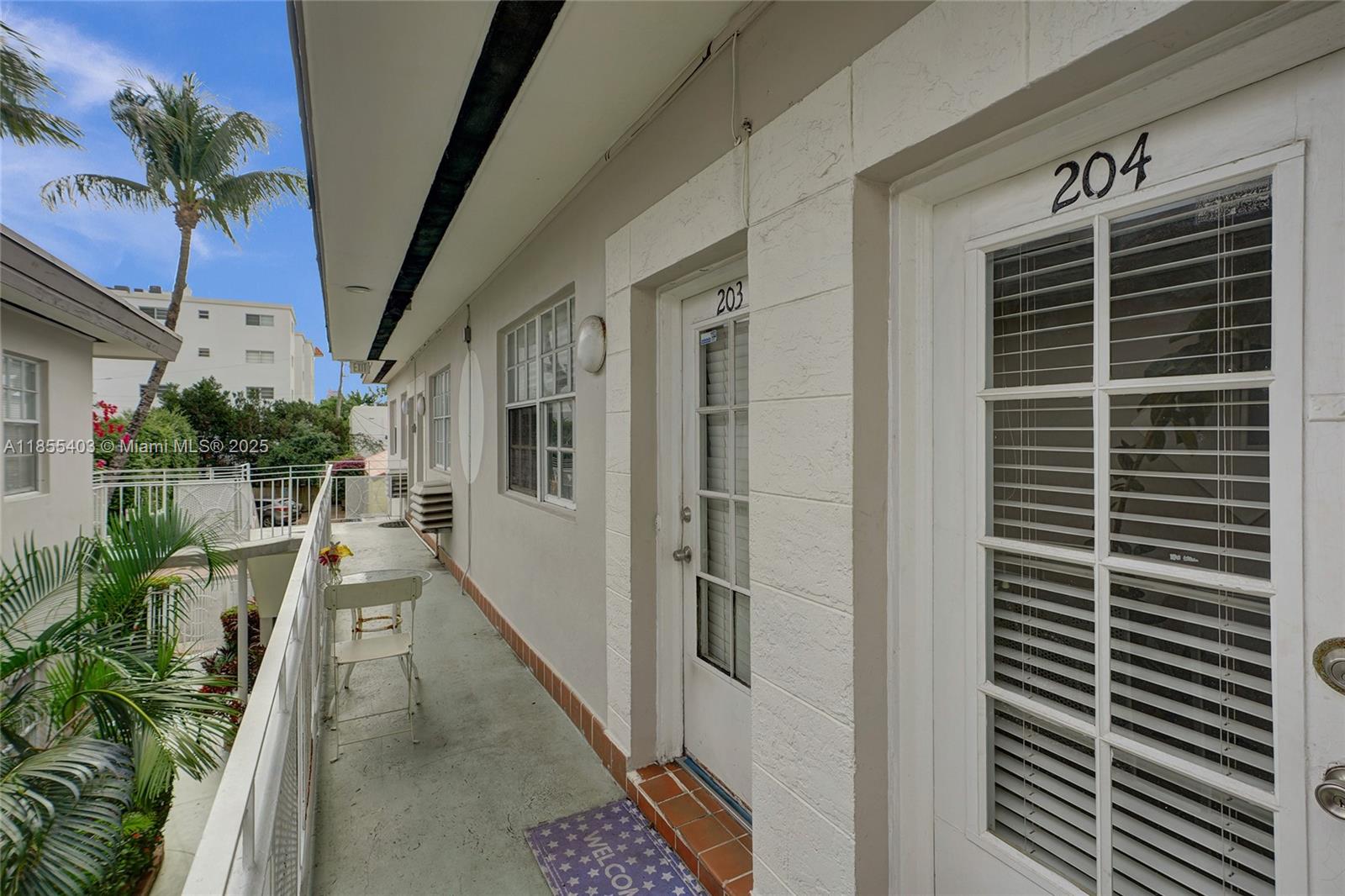 ESPANOLA WAY VILLAS CONDO - Residential