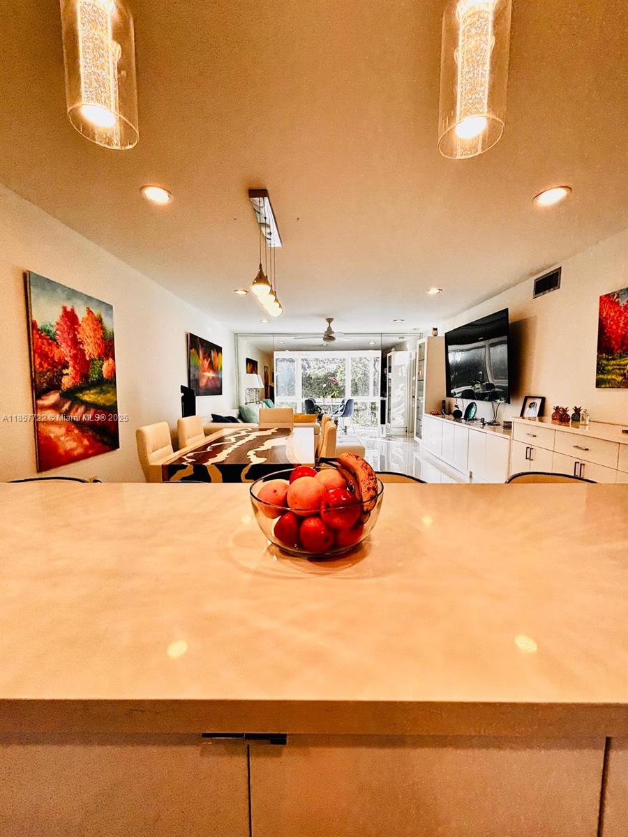 SUNRISE LAKES 94 CONDO - Residential