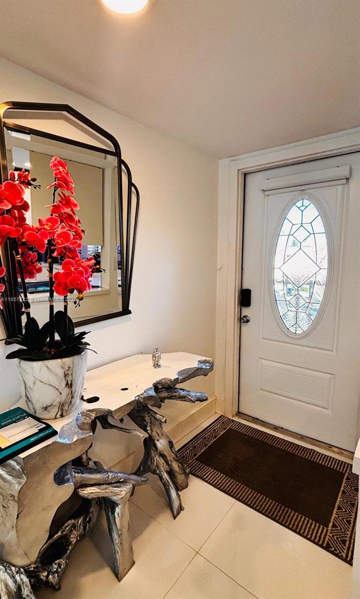 SUNRISE LAKES 94 CONDO - Residential