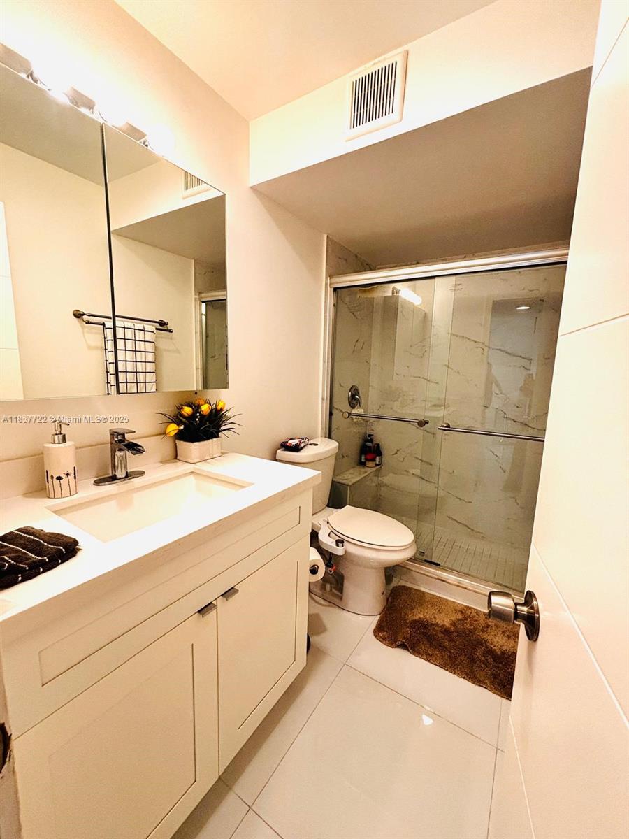 SUNRISE LAKES 94 CONDO - Residential