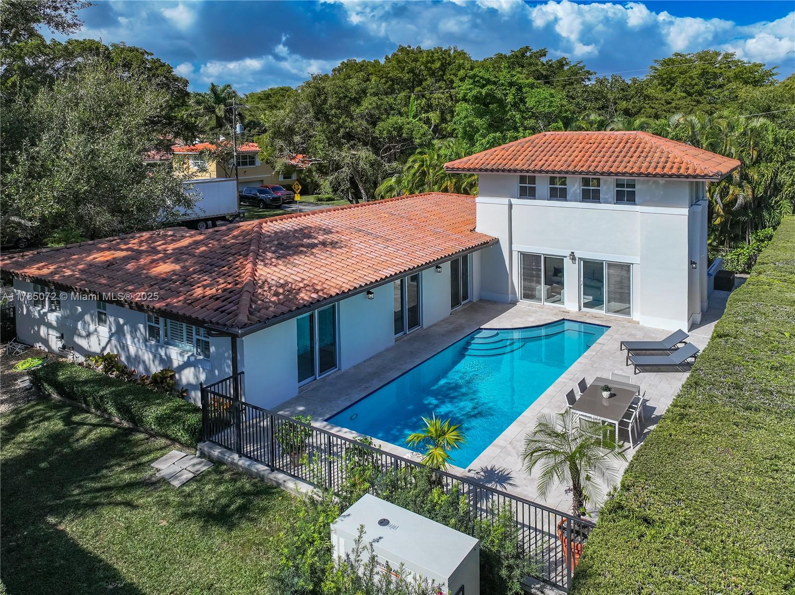 CORAL GABLES RIVIERA SEC - Residential