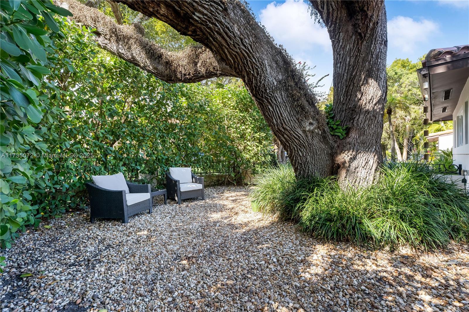 CORAL GABLES RIVIERA SEC - Residential