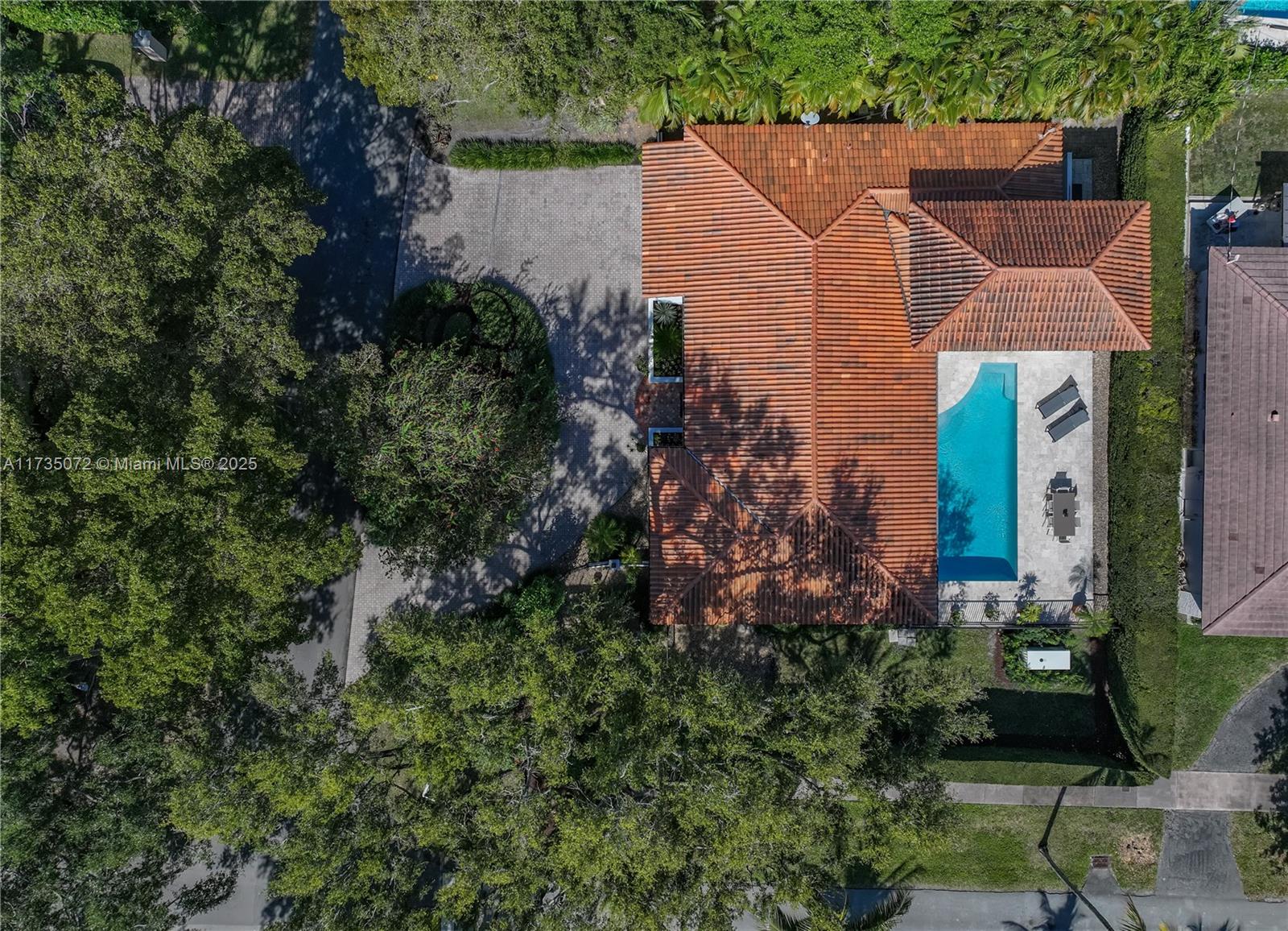 CORAL GABLES RIVIERA SEC - Residential