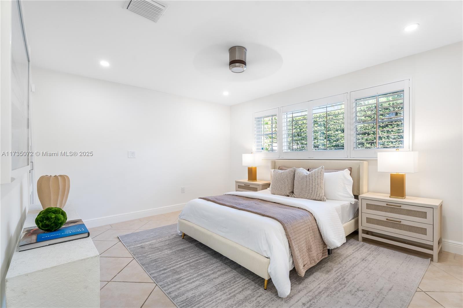 CORAL GABLES RIVIERA SEC - Residential