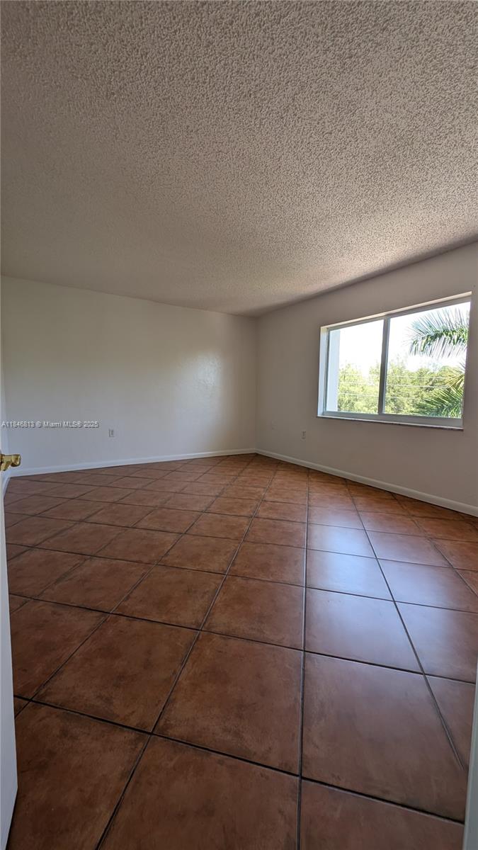 2600 NE 135th St 4E-A