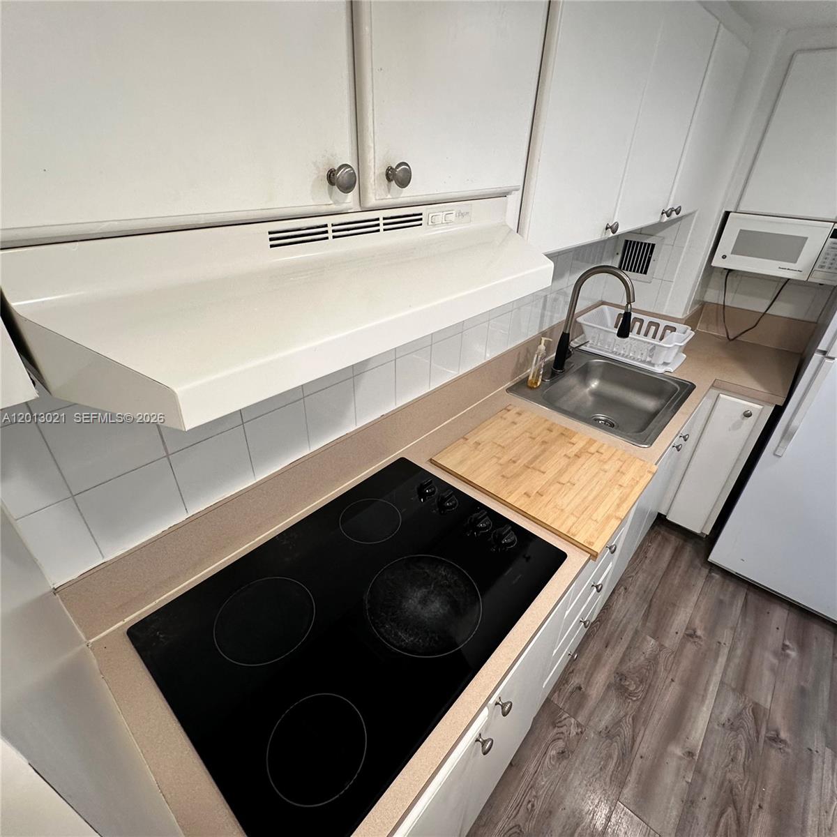MIRADOR 1200 CONDO - Residential Lease